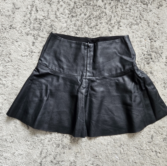 Club Monaco Leather Skirt - Picture 7 of 12
